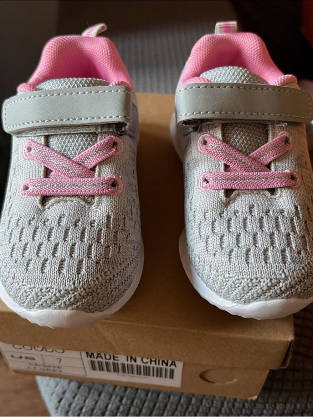 Baby Girl Lightweight Gray and Pink Athletic Sneakers Size 7 New with Box